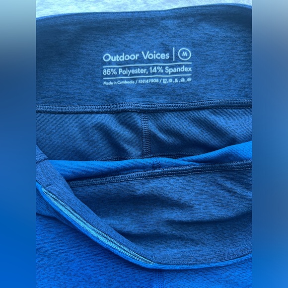 Outdoor Voices Colorblock Cropped Leggings Size Medium - Picture 7 of 8